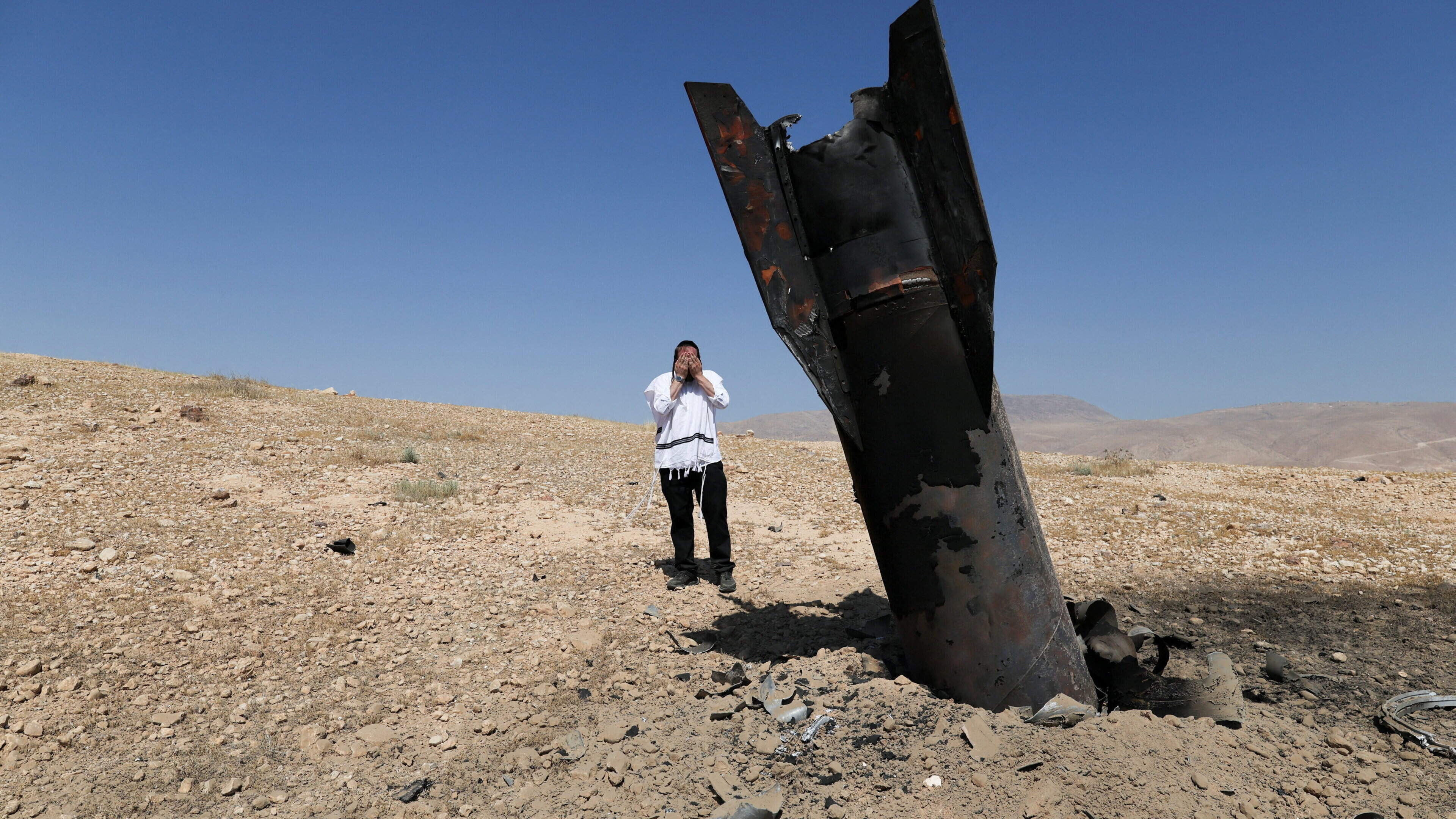 Donald Trump says Iran downed Apache helicopter and US ‘must respond’
